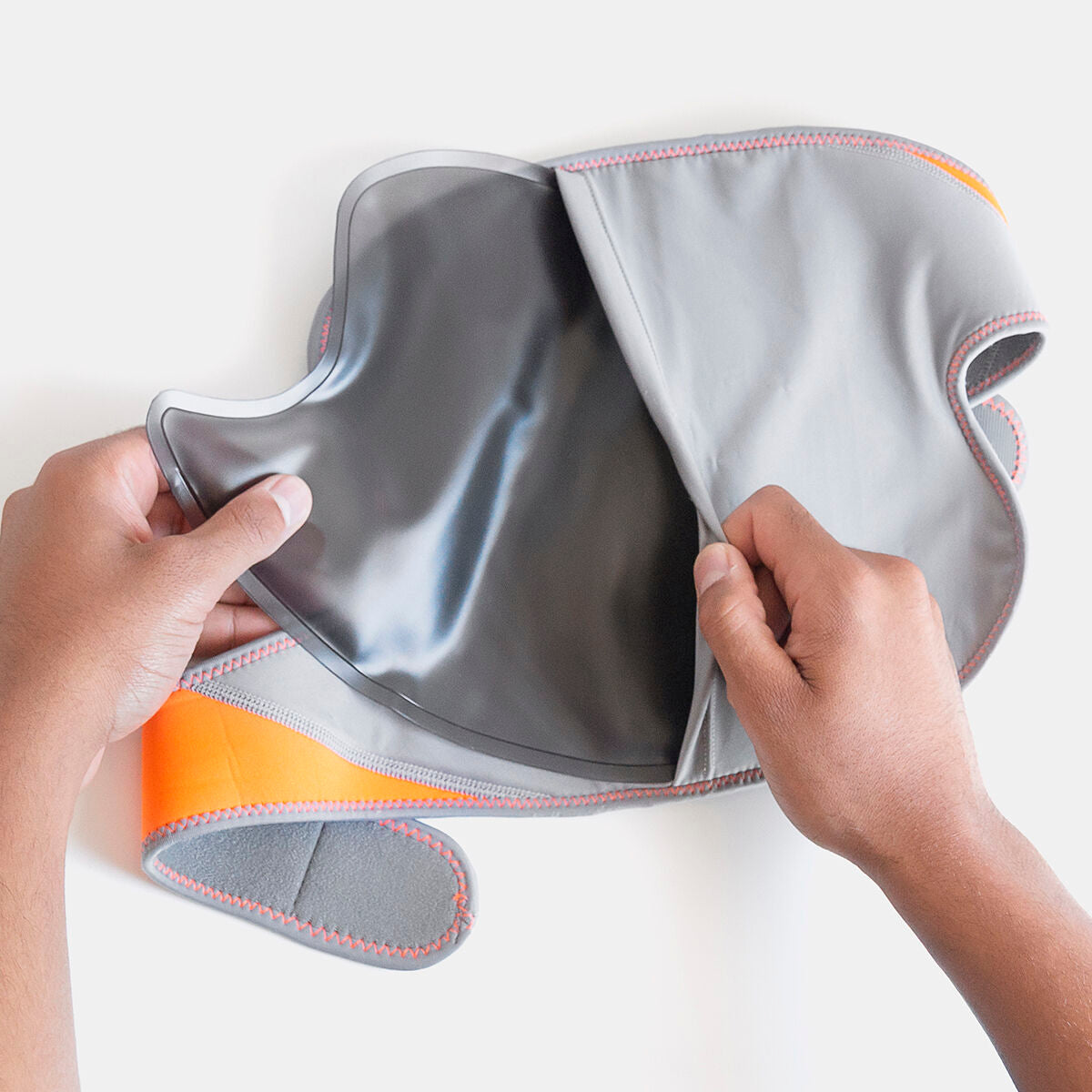 Kniebandage mit Gelkissen — Detailansicht