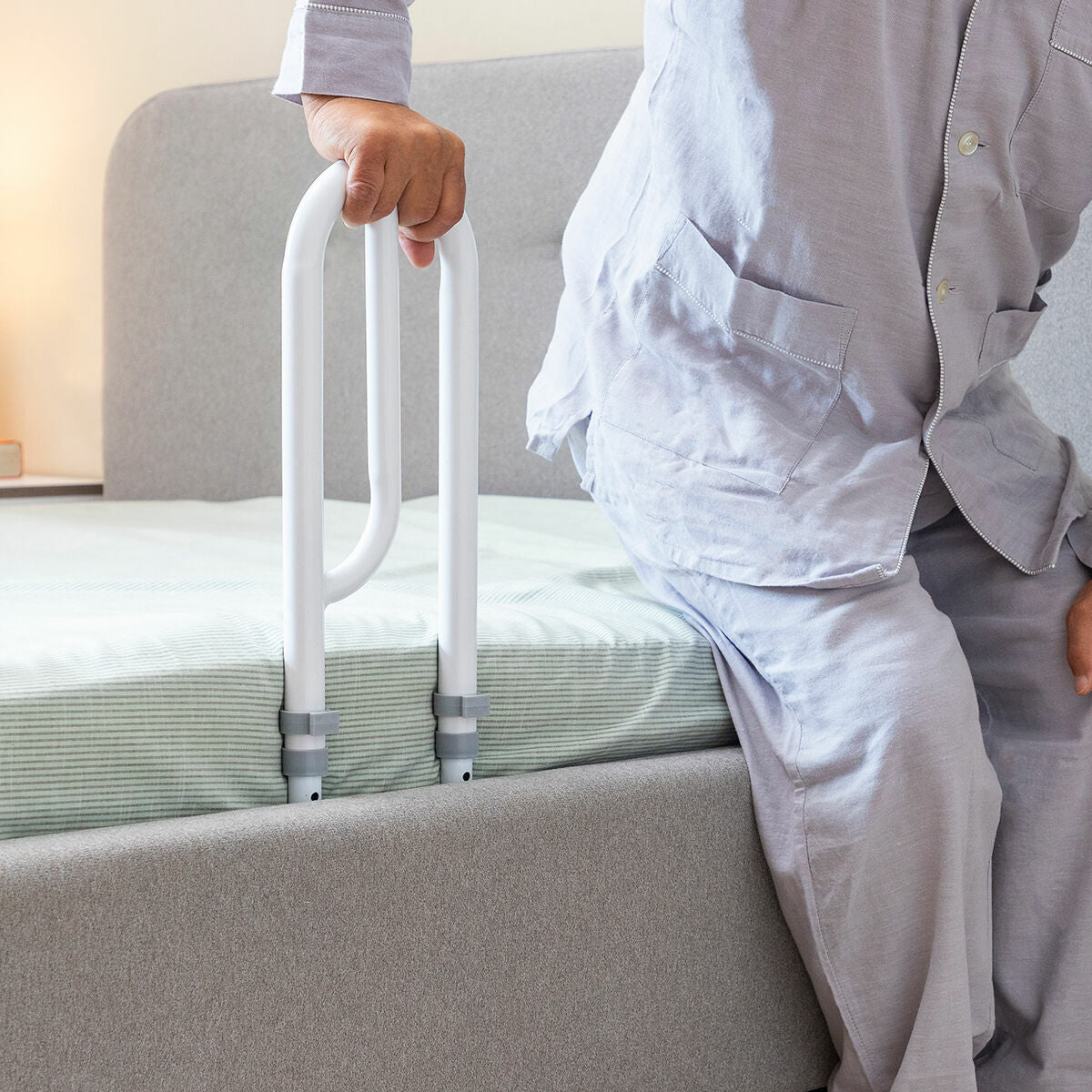 Sicherheitsgriff fürs Bett — stabiler Haltegriff, ohne Bohren montiert